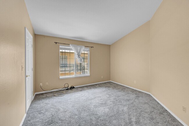 Building Photo - $1,895.00 - 2 Bedrooms, 2 Bathrooms, Apart...