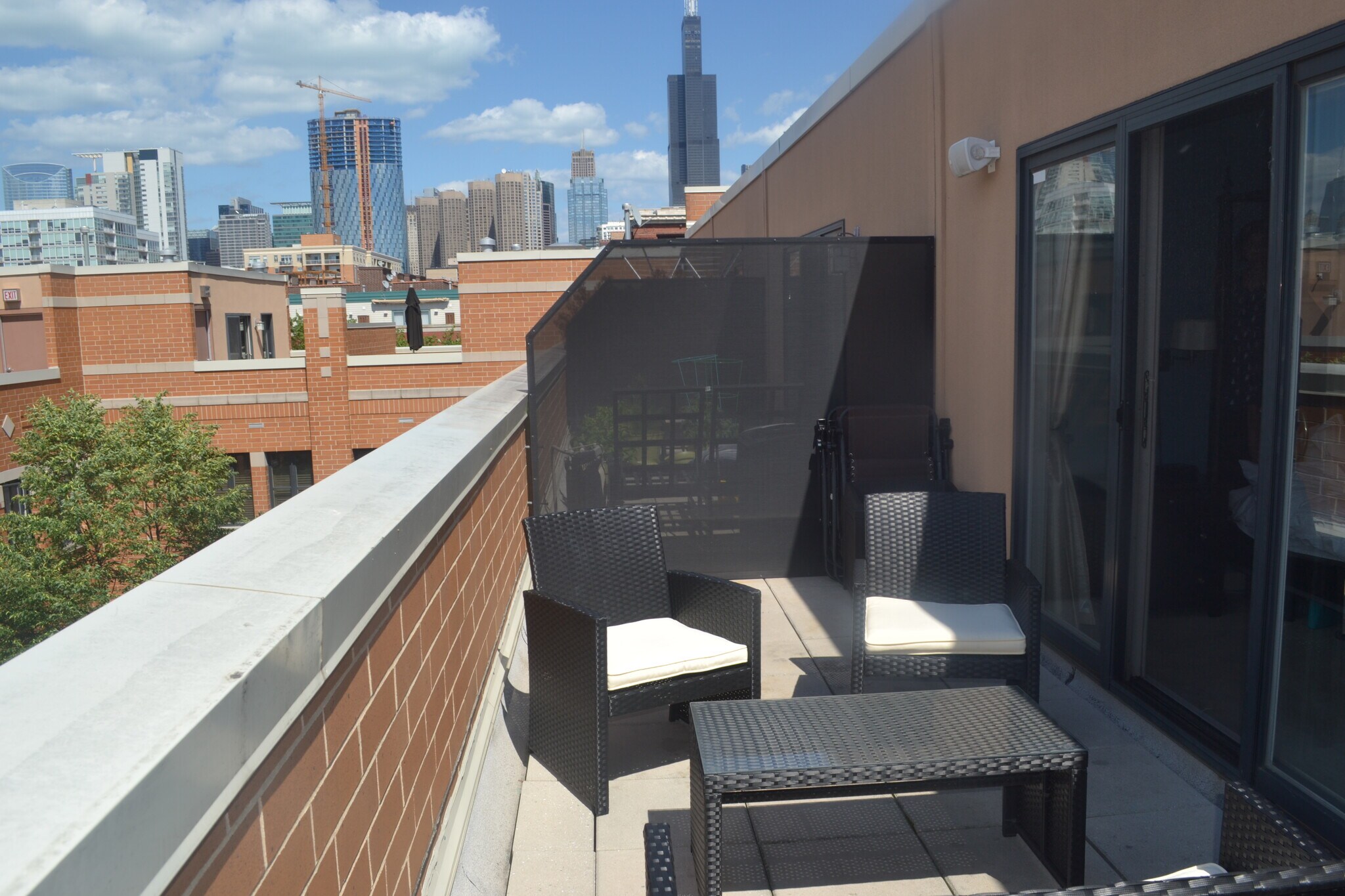 Building Photo - 1117 W Monroe St