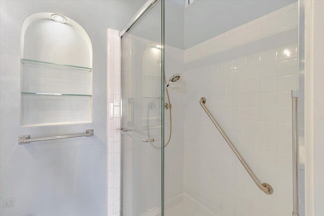 Building Photo - Charming 2 Bed 2 Bath Sunnyvale Condo with Vaulted Ceilings and Patio