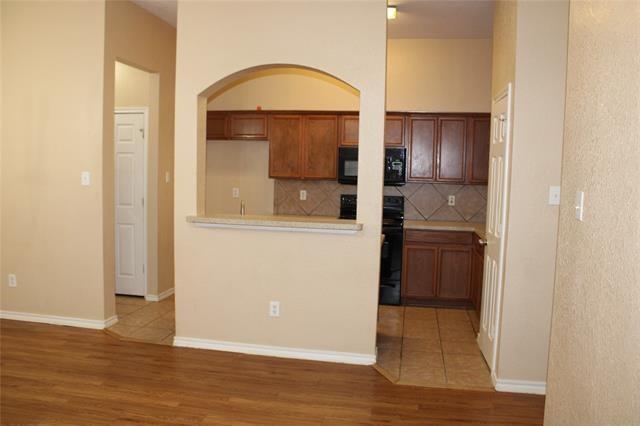 Building Photo - 1245 Redman Ave