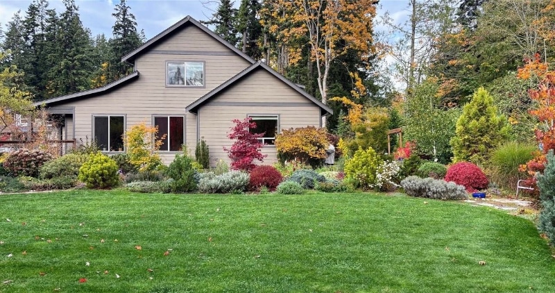 Building Photo - 697 Chuckanut Dr N