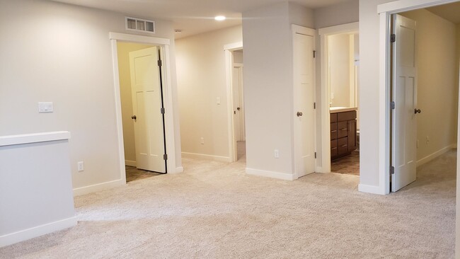 Building Photo - 4 Bedroom Home in Silverdale's Woodbridge Community!