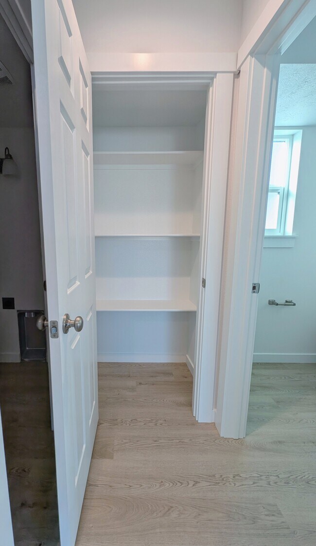 Building Photo - 4307 N Torrez Ln