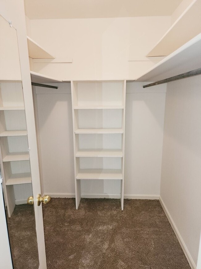 Building Photo - Vestavia Living: 4 Bed, 2.5 Bath Rental on Catala Rd