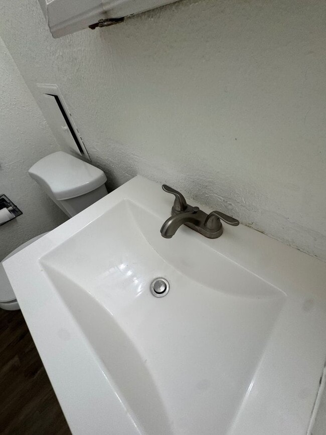 Building Photo - This Charming 3BR Single Family Home!