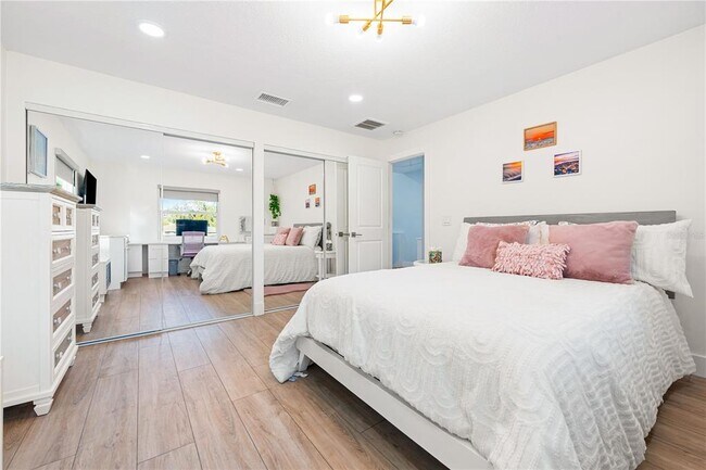 Building Photo - 2500 Monterey St