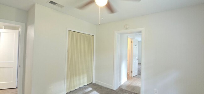 Building Photo - Coming Soon Lake Shore Single Family Home