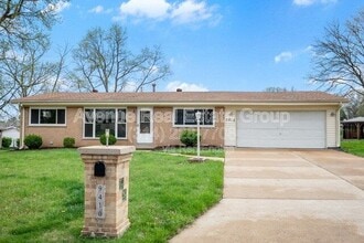 Building Photo - 9410 Cimarron Ct