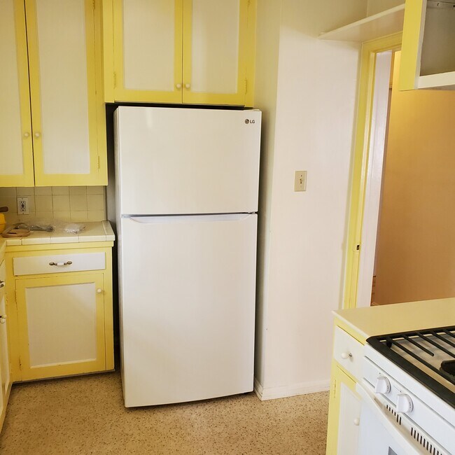 Kitchen - 847 12th St