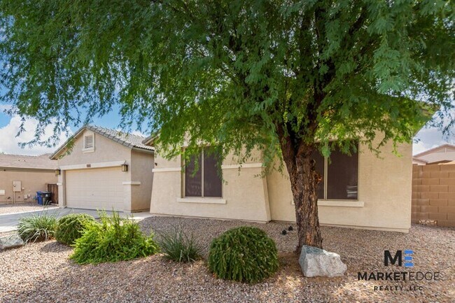 Building Photo - 4Bed/2Bath House at Greenway Rd/175th Ave!...