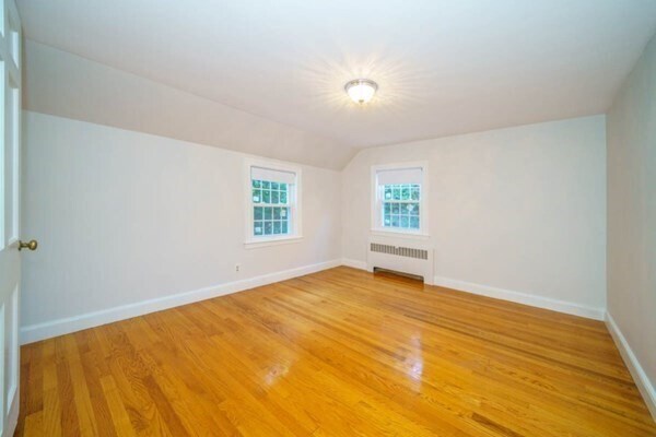 Building Photo - 33 Jackson Rd