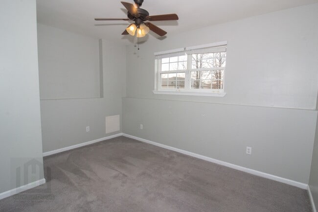 Building Photo - 21726 Lindsay Ln