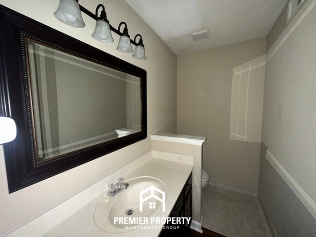 Building Photo - 8842 Aspen View Cove