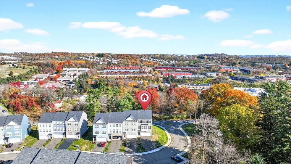 Building Photo - 600 Dana Dr