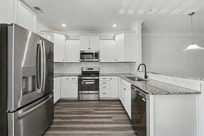 Building Photo - 342 Silverdrop St