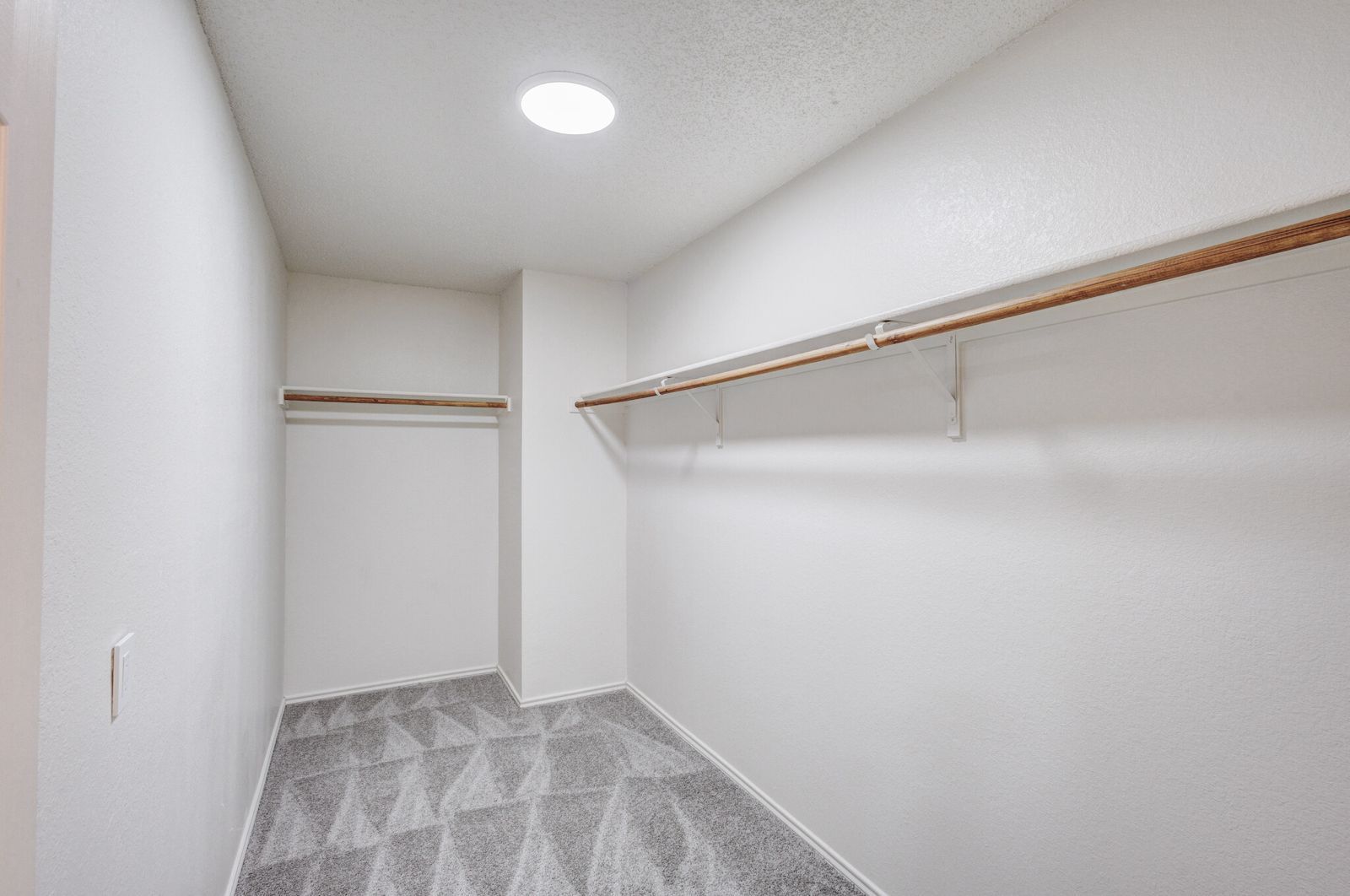 Building Photo - 1352 Dawson Way