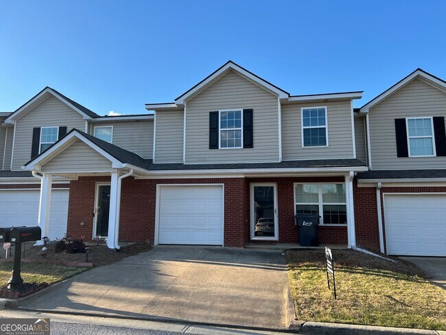 Primary Photo - 333 Tara Commons Cir