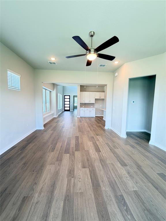 Building Photo - 745 Beaverton Dr