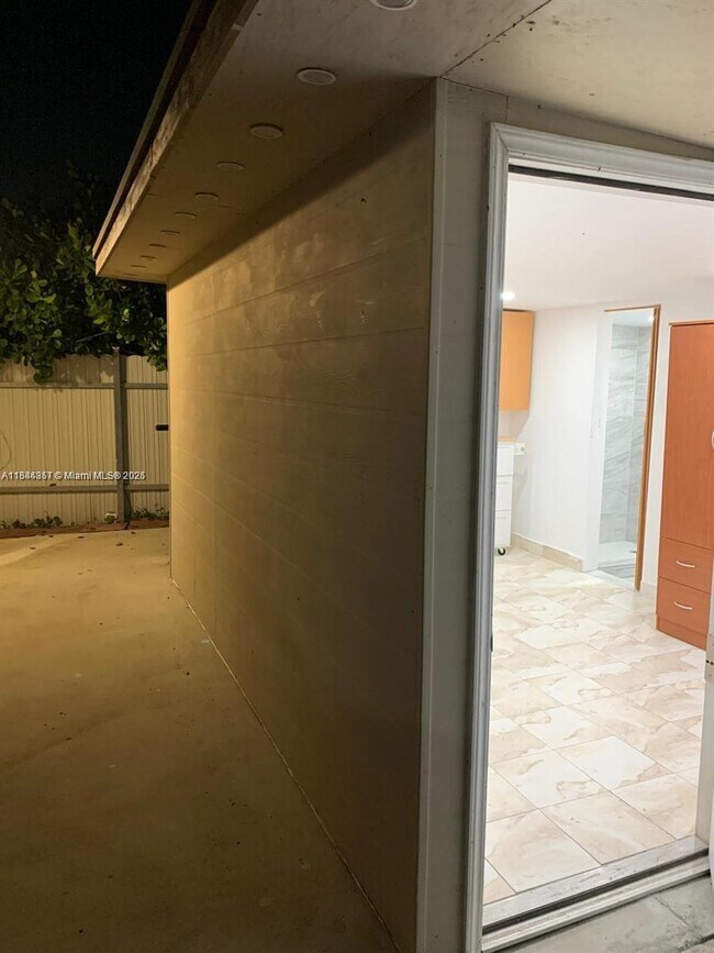 Building Photo - 20811 NW Miami Pl