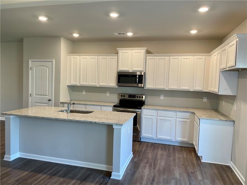 Building Photo - 511 Ruths Dr