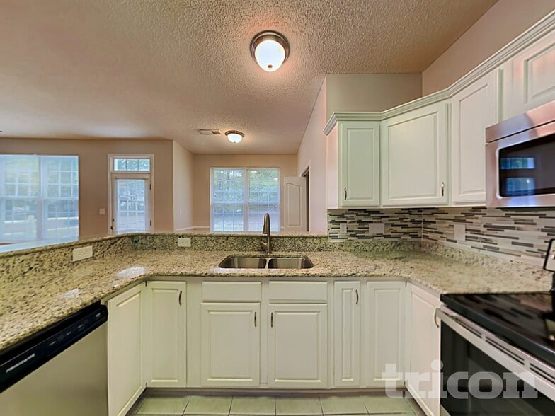 Building Photo - 4531 Keeneland Ln