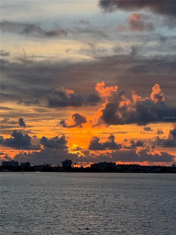 Building Photo - 6025 Sun Blvd