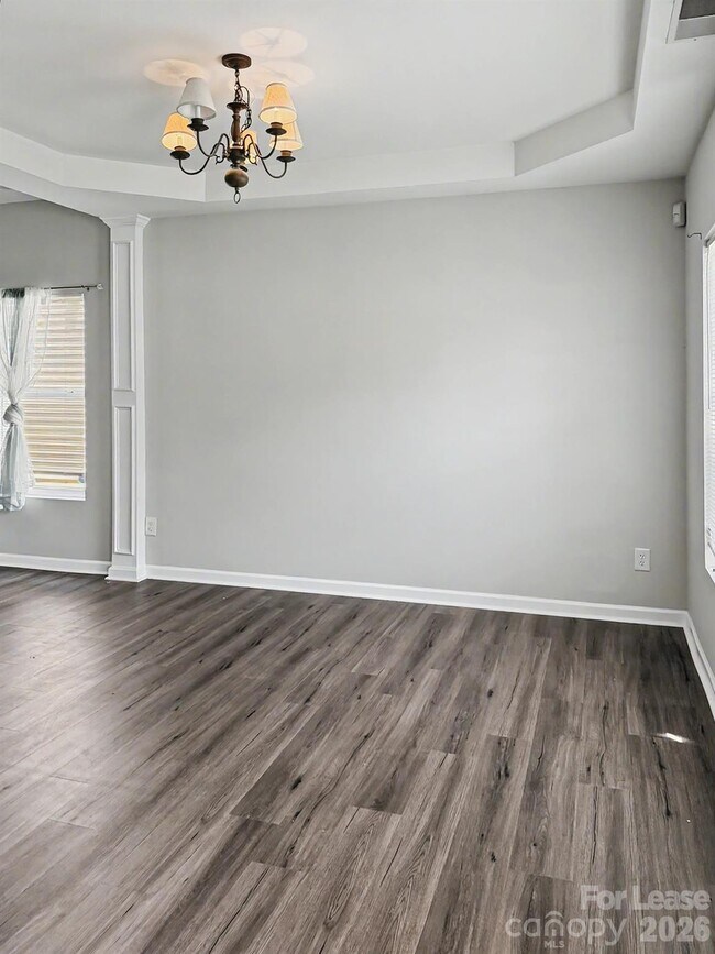 Building Photo - 2717 Forest Grove Ct