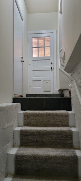 Building Photo - 19101 Delton Ave