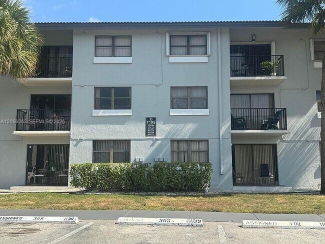 Building Photo - 7195 NW 179th St