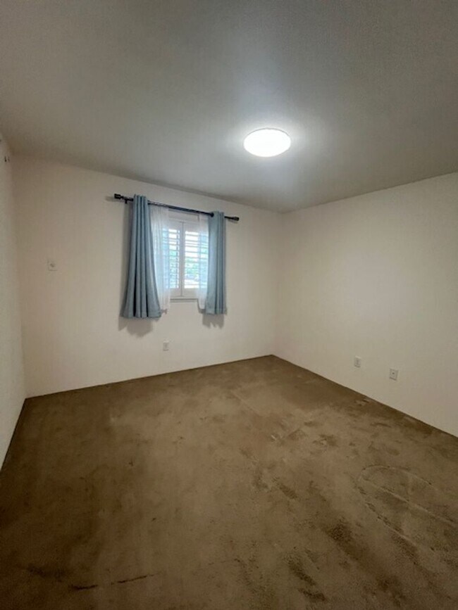 Building Photo - Nohona III at Kapolei 3 bedroom/2 bath with 1 car garage.