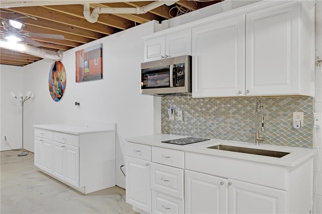 Building Photo - 3440 Oregon Trail SW