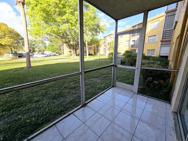 Building Photo - 4334 NW 9th Ave