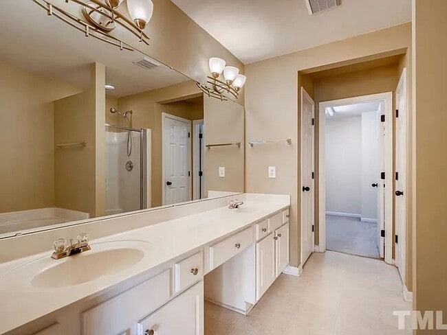 Building Photo - Elegant Long Lake Townhome | Hardwood Floors | 2-Car Garage | Pool