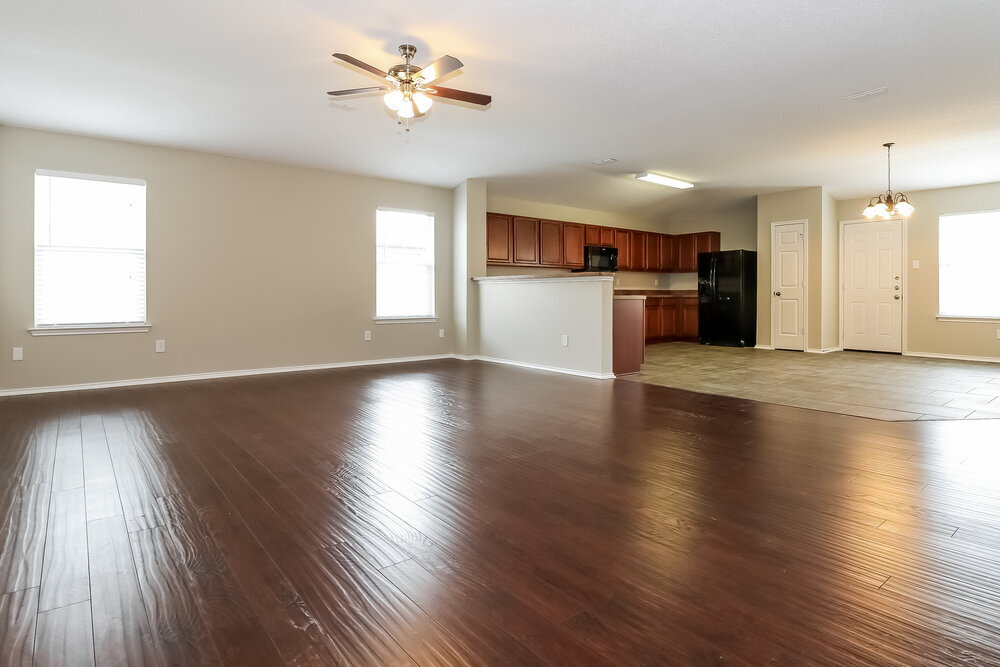 Building Photo - 8024 Sartain Dr