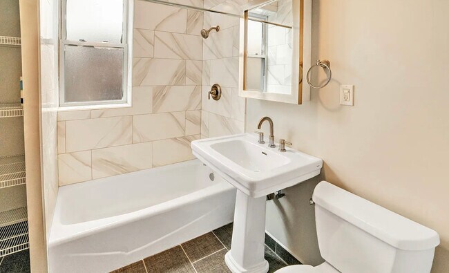 Bathroom - 2916 W McLean Ave