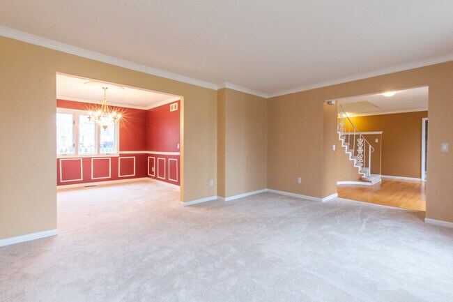 Building Photo - 3535 Balfour Dr