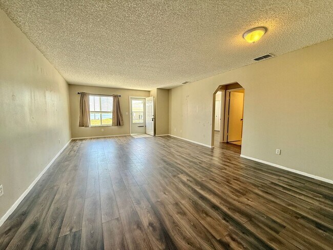 Building Photo - 350 Winter Ridge Blvd