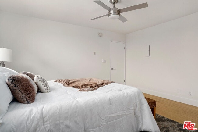 Building Photo - 11959 Dorothy St