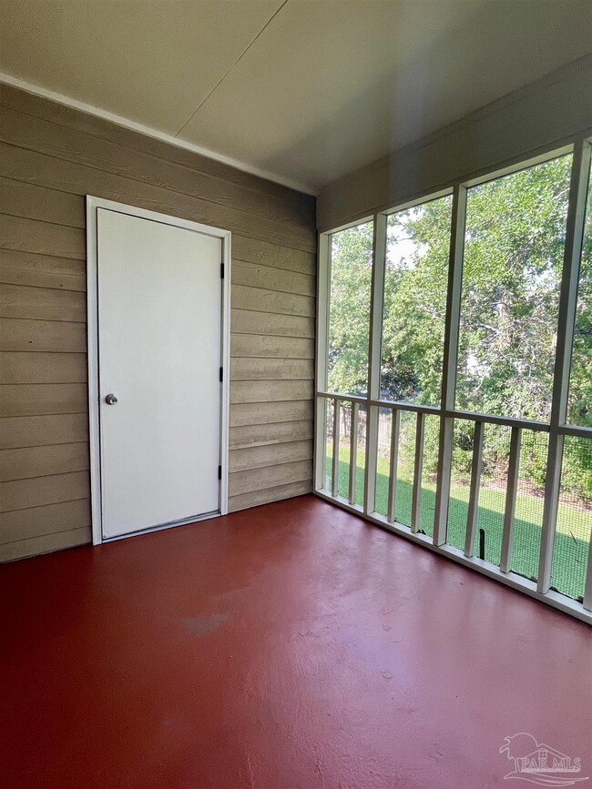 Building Photo - 1144 Redwood Ln