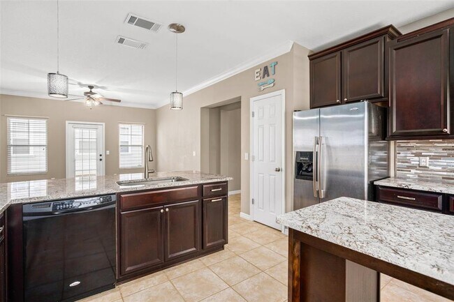 Building Photo - 1114 White Moss Ln