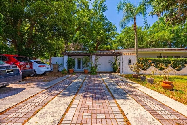 Building Photo - 401 Bullard Pkwy