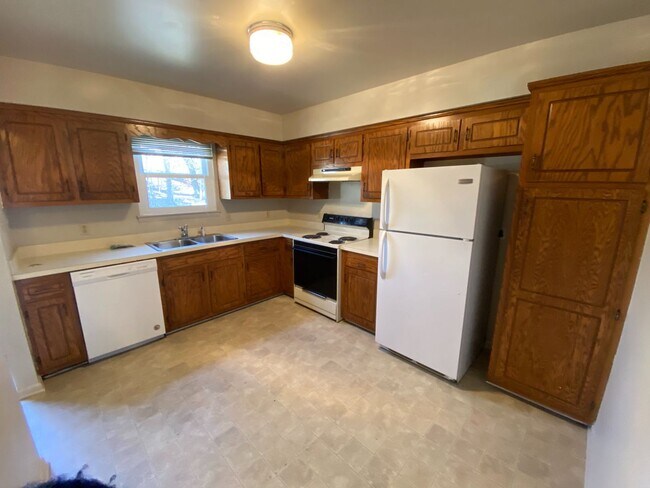 Building Photo - 282 McGavock Pk