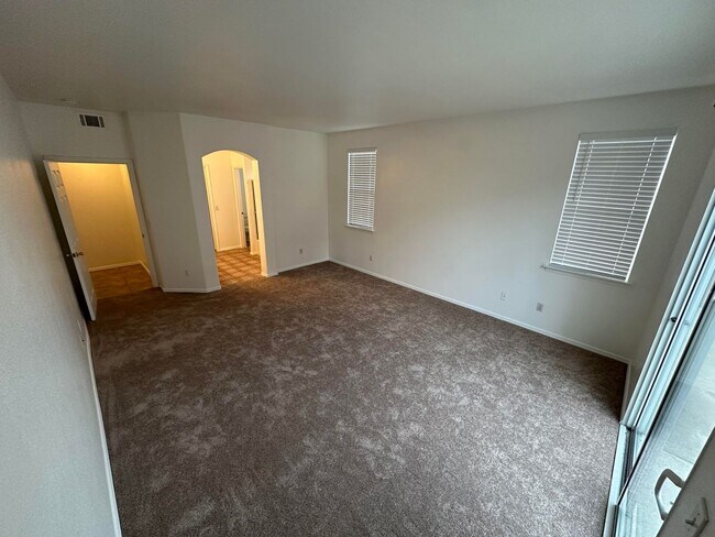 Building Photo - 2034 Mariah Dr