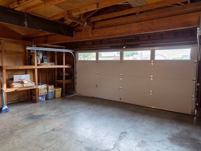 Building Photo - 1930 NW Kings Blvd