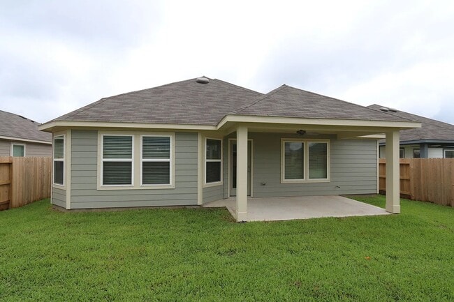 Building Photo - 4961 Perennial Ln