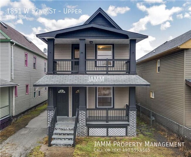 Primary Photo - 1851 W 52nd St