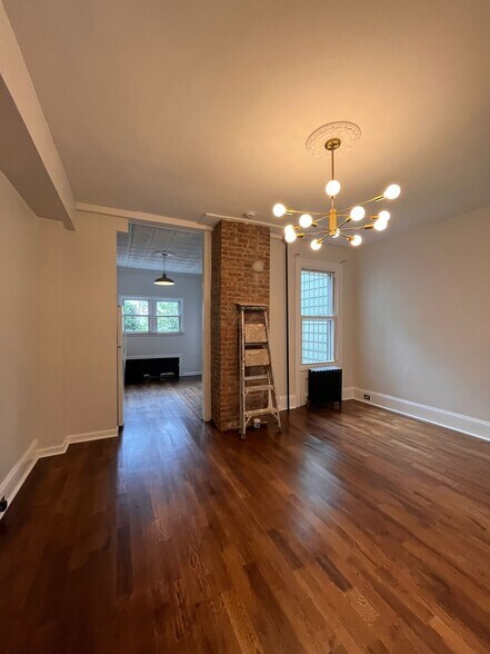 Building Photo - 309 Summit Ave
