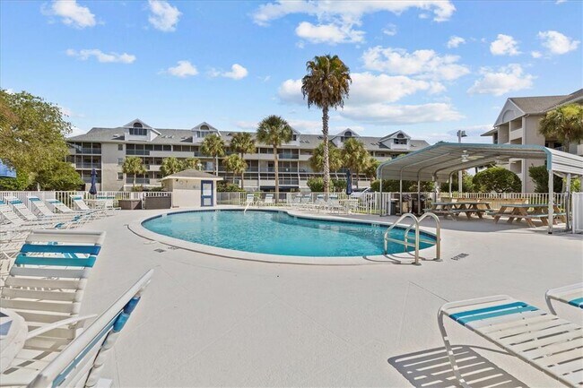 Building Photo - 5537 Sea Forest Dr