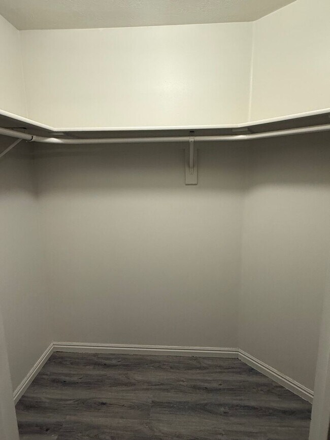 Building Photo - Beautiful North Ogden Town home for Rent