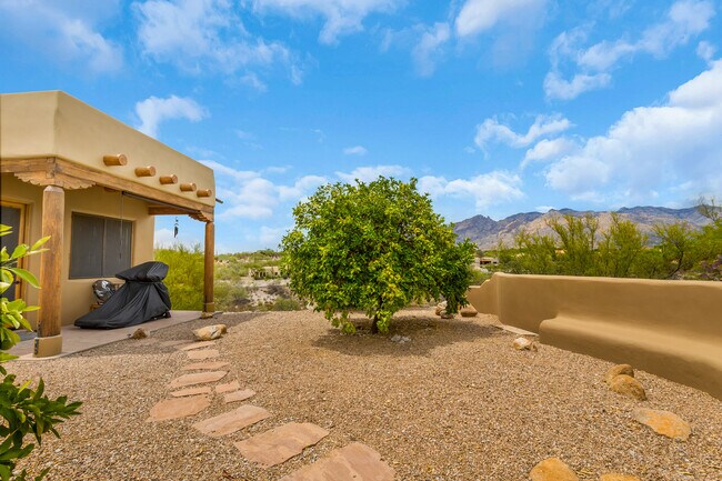 Building Photo - 3701 E Camino de Jaime